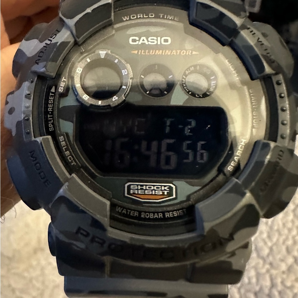 G shock 3427 gray camo watch..